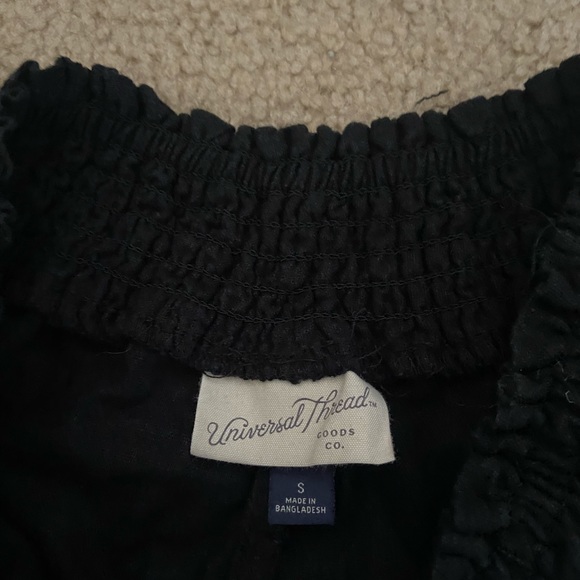 Universal thread float shorts - Picture 2 of 2